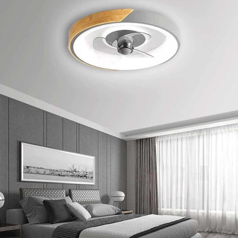 Ventola del soffitto a sfioramento a scarpone colorato in metallo da letto in metallo lampada a filo semifulò