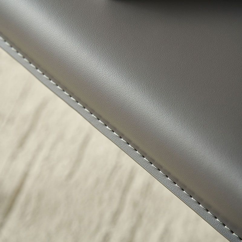 Silla de cuero moderna del comedor Silla sin brazos del metal para el uso del restaurante