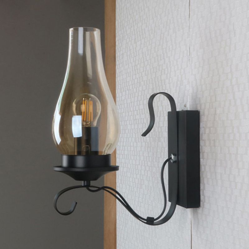 Schwarz 1-Licht Wandleuchte im industriellen Vintage-Stil schmiedeeisernen Indoor-Wandlicht mit Bernsteinglasschatten
