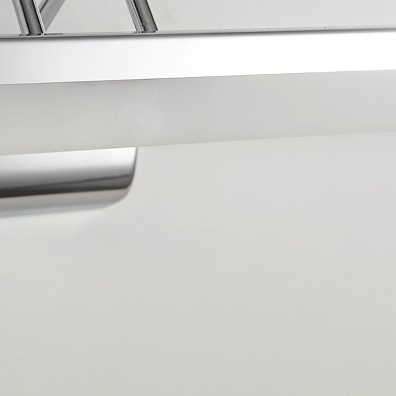 Luce di vanità moderna lineare Metal Mirror LED a 1 luce Light per bagno in argento