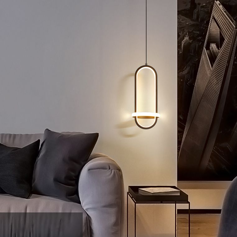 Aluminium LED Hanging Light dans un style concis moderne en fer forgé, une lumière suspendue géométrique avec une teinte en silicone