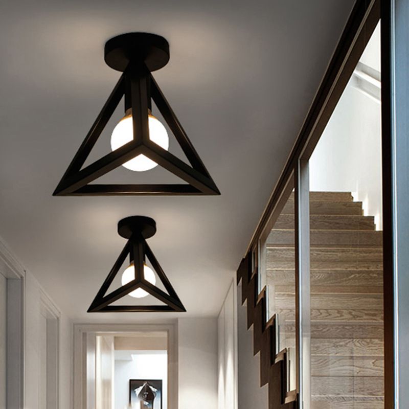 Près de Ceiling Éclairage Loft Style Geometric Metal Ceiling Light Fixture in Black