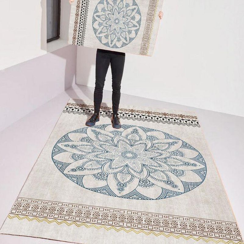 Black Modern Rug Polyester Striped Rug Non-Slip Backing Rug for Home Decoration