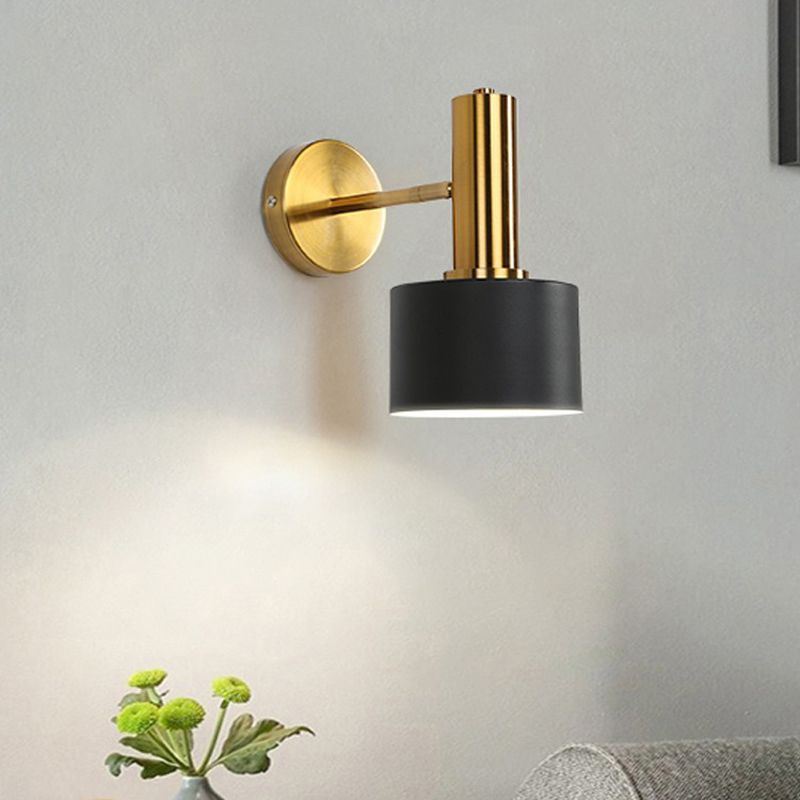 Postmodern Metal Wall Sconce 1 Blub Golden Wall Mounted Light Fixture for Bedroom