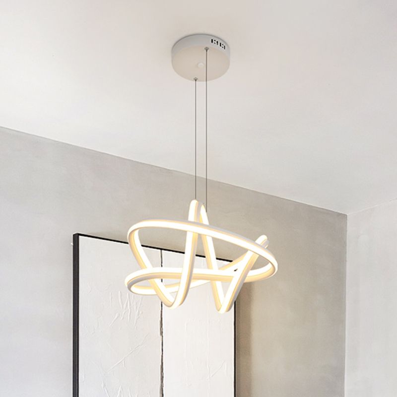 Wit Twisted Linear Hanging Lamp Kit Eenvoudig LED -metalen plafond kroonluchter in warm/wit licht