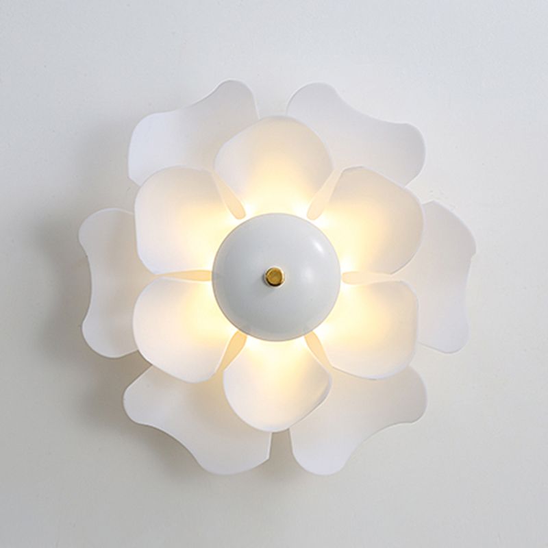 Nordic Style Flower Shape Wall Lamp Indoor Fashion Decoration Wall Sconce with Acrylic Shade