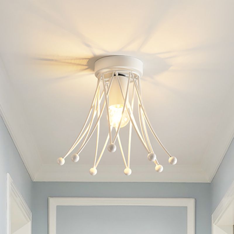 Metallische Kronen-Unterputzbeleuchtung, moderne 1-flammige Kinder-Deckenleuchte in Schwarz/Gold/Weiß