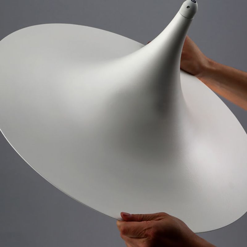 1 tête de plafond suspendue avec une nuance évasée d'éclairage de pendentif de chambre à coucher contemporain métallique en blanc / noir