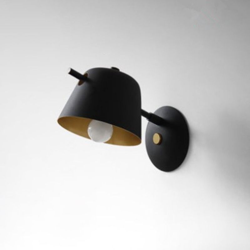 Luz de pared simple de hierro lacado en lámpara de pared geométrica de estilo geométrico de estilo creativo moderno para dormitorio