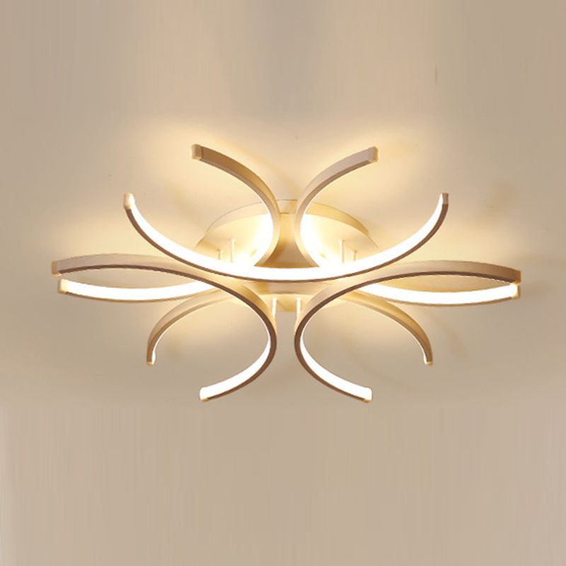 Metal Flower Flush Flush Light Modern Style Modern Style 6 Lights Fleus de montaje en blanco