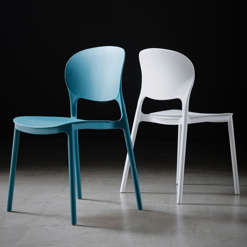 Silla de comedor plástica escandinava con parte posterior abierta y acabado mate de la silla lateral de la sala de conferencias