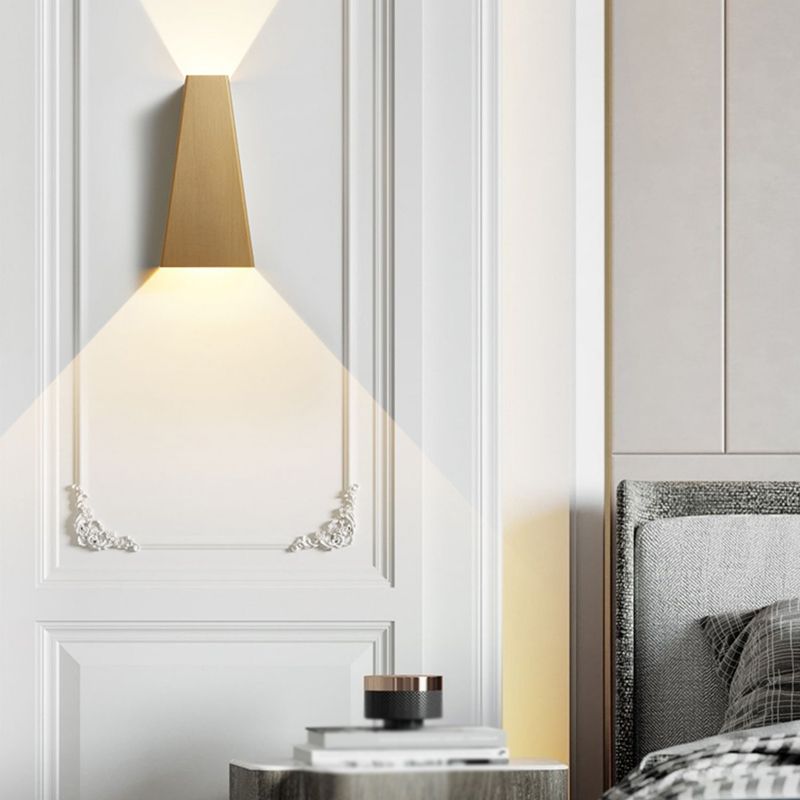 Modern Wall Lamp 2 Lights Wall Mount Lamp with Metal Shade for Living Room