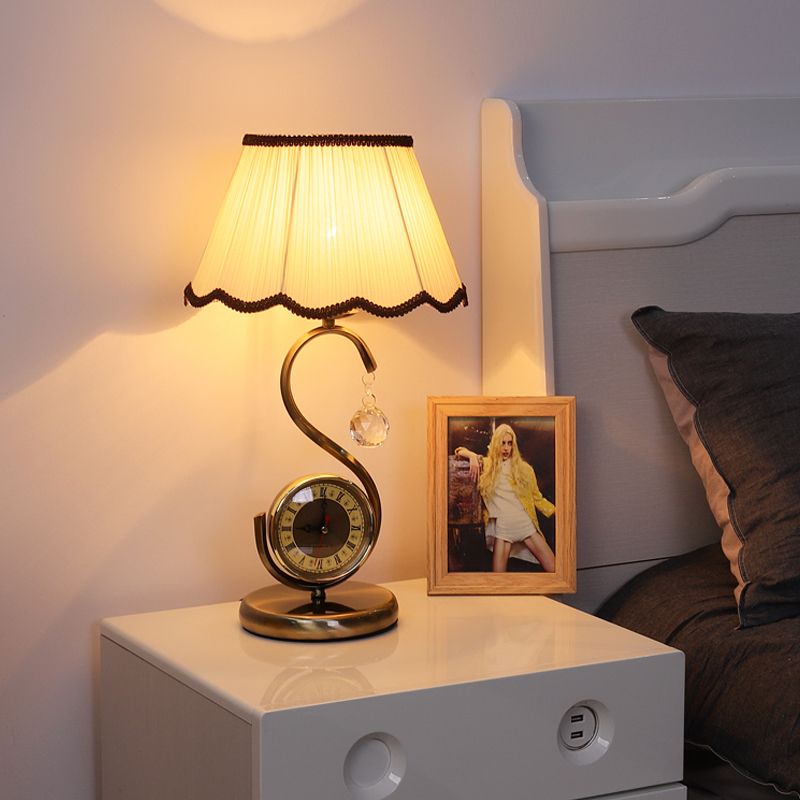 Luz de mesa de sala de estar festoneada 1 tela rústica 1 iluminación negra nocturna con brazo y reloj