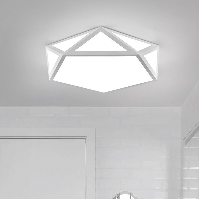 Acryl Pentagon Flush Mount Light Halterung Einfachheit LED Ceiling Flush für Schlafzimmer