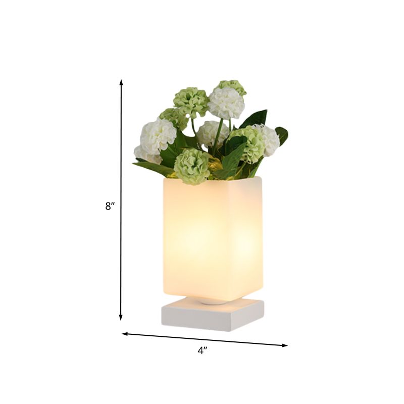 Art Deco Cono/rectángulo Lámpara de noche de vidrio blanco Iluminación de mesita de noche con decoración de flores para dormitorio
