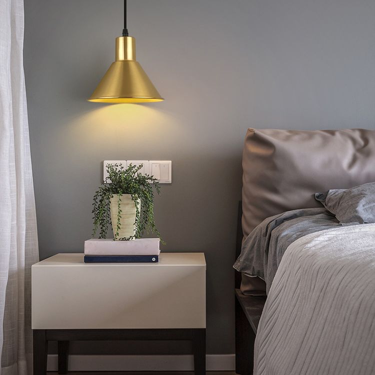 Modern Style Pendant Lighting Fixture Gold Shaded Down Lighting Pendant with Metal Shade