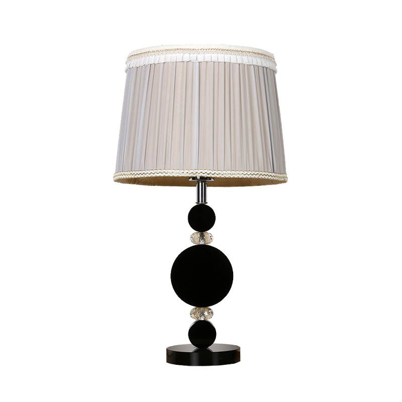 Tamburo rurale ombre night luce 1 lampada da tavolo in tessuto leggero in crema grigio per camera da letto con dettagli in finto.