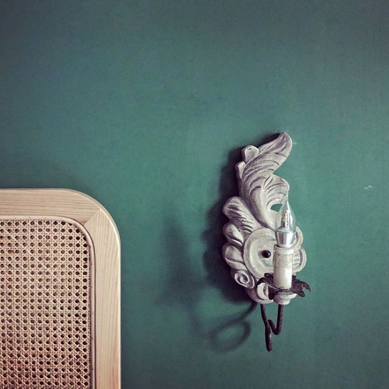 1-Head Wall Lighting Ideas Retro Candelabra Wood Wall Sconce Lighting in Grey for Hallway