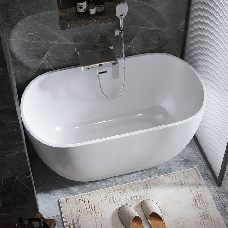 Acrylic Oval Soaking Bath White Freestanding Bath Tub for Bathroom
