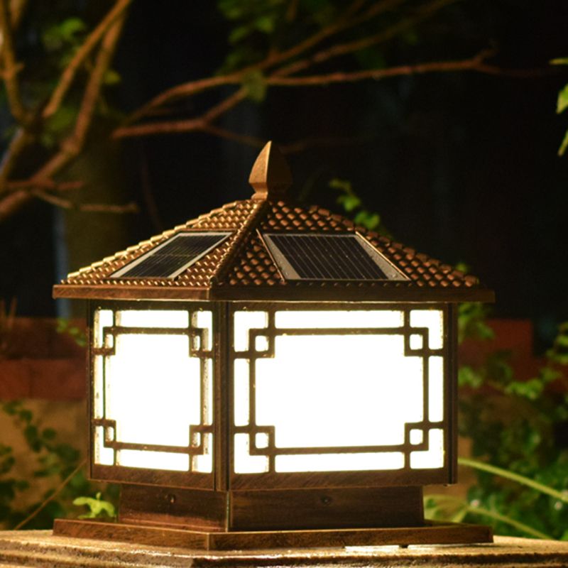 Contemporary LED Pillar Light Golden Solar Lighting Fixture for Garden