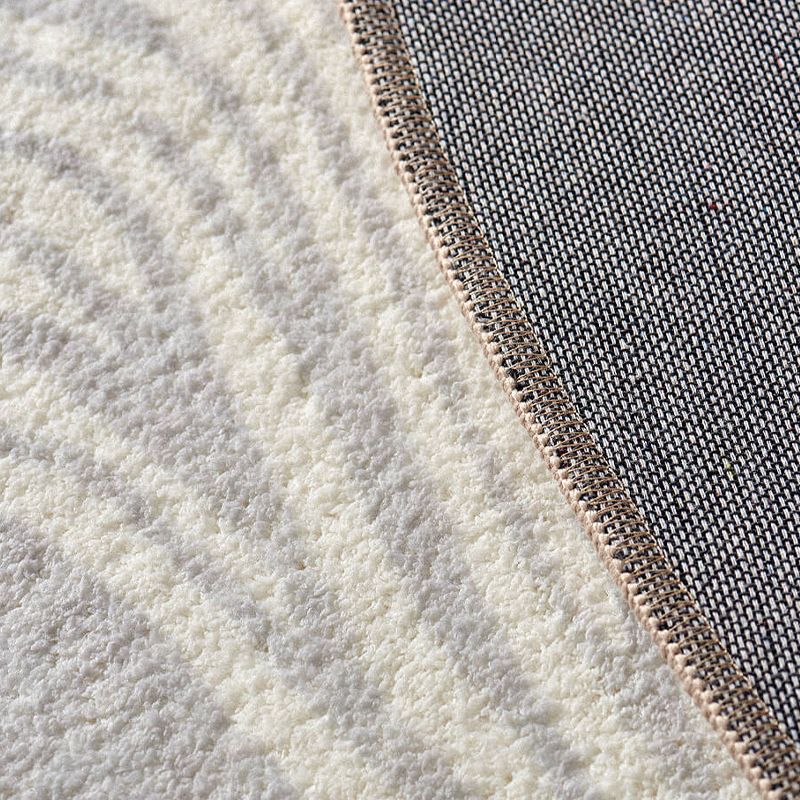 Modern Stripe Pattern Rug Grey Polyester Area Rug Non-Slip Backing Area Carpet for Home Decor