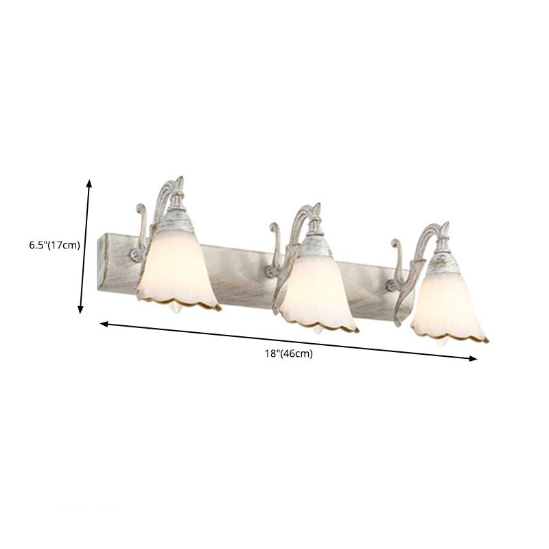 Distressed Design Bathroom Vanity Light 3-Light Traditional Wall Sconce with Shades