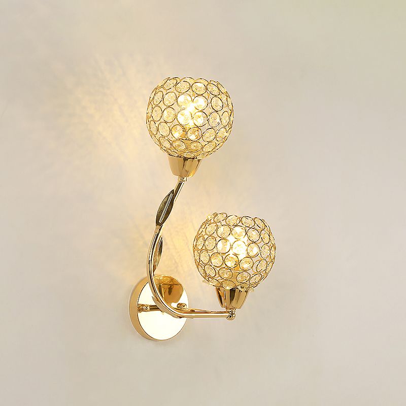 Iluminación de pared de sombra única luz de metal de estilo moderno para dormitorio de sala de estar