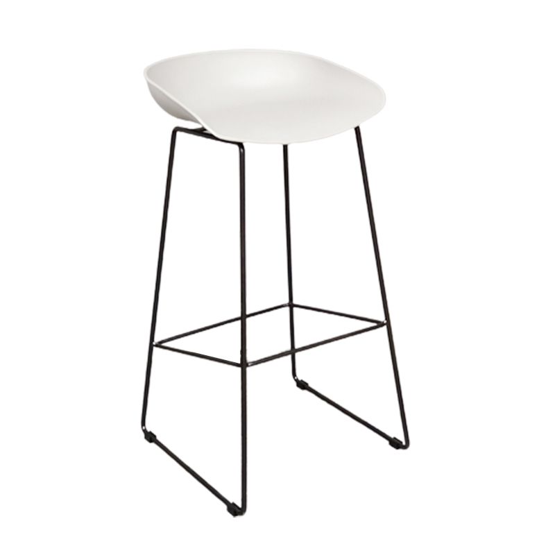 Scandinavian Plastic Bar Stools Footrest Indoor Counter Stool with Metal Legs