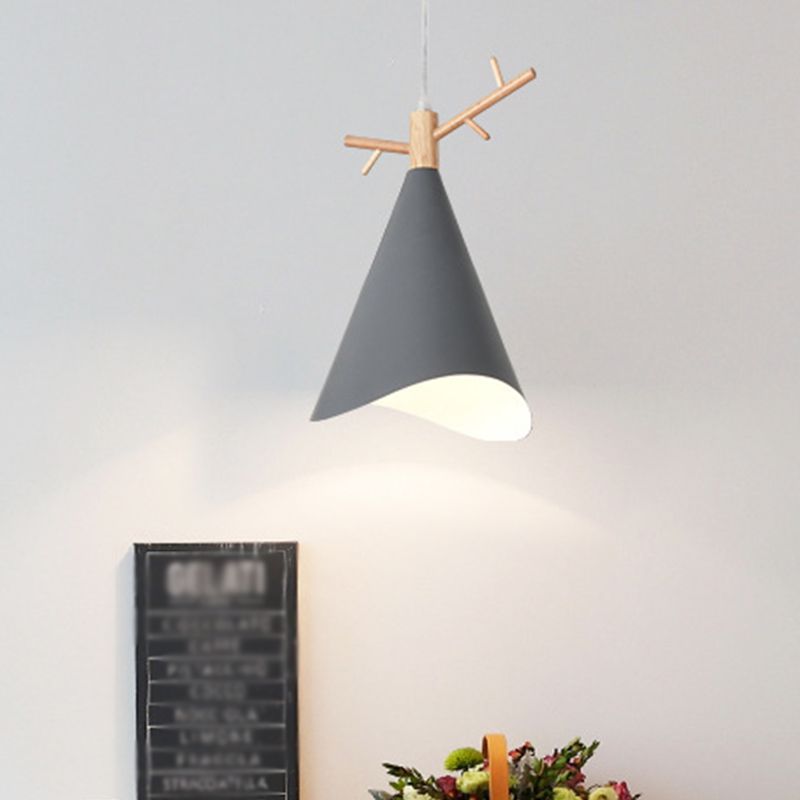 Iron Waveform-Edge Conic Ceiling Light Nordic 1 Head Green/Grey/White Hanging Pendant with Wood Antler Top