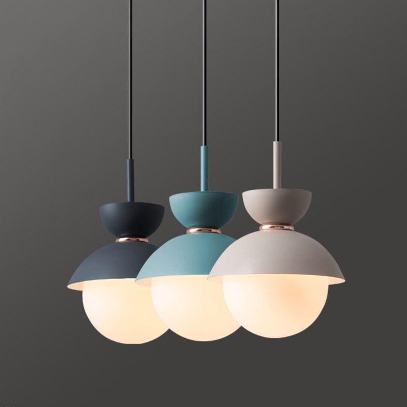 Pendre de chevet de chevet à un seul bulbe Style de macaron petite lumière suspendue avec une teinte en verre