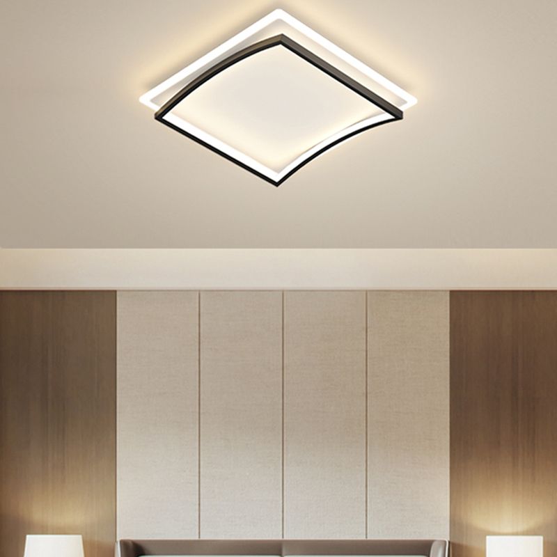 Iluminación de montaje empotrado Simplicity con luces de techo LED empotradas con pantalla acrílica