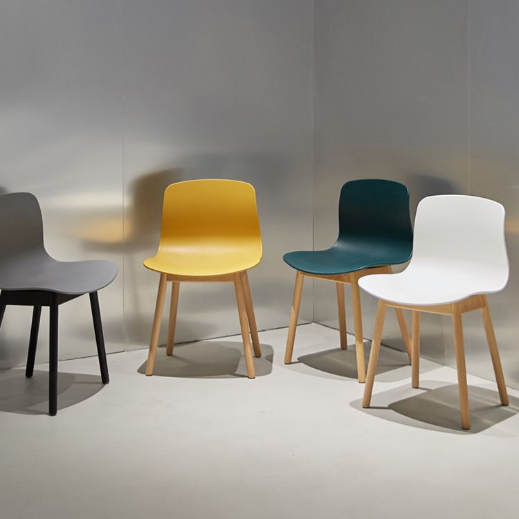 Chaises latérales arrière solides de salle à manger de cuisine de chaise en bois de hêtre de style moderne