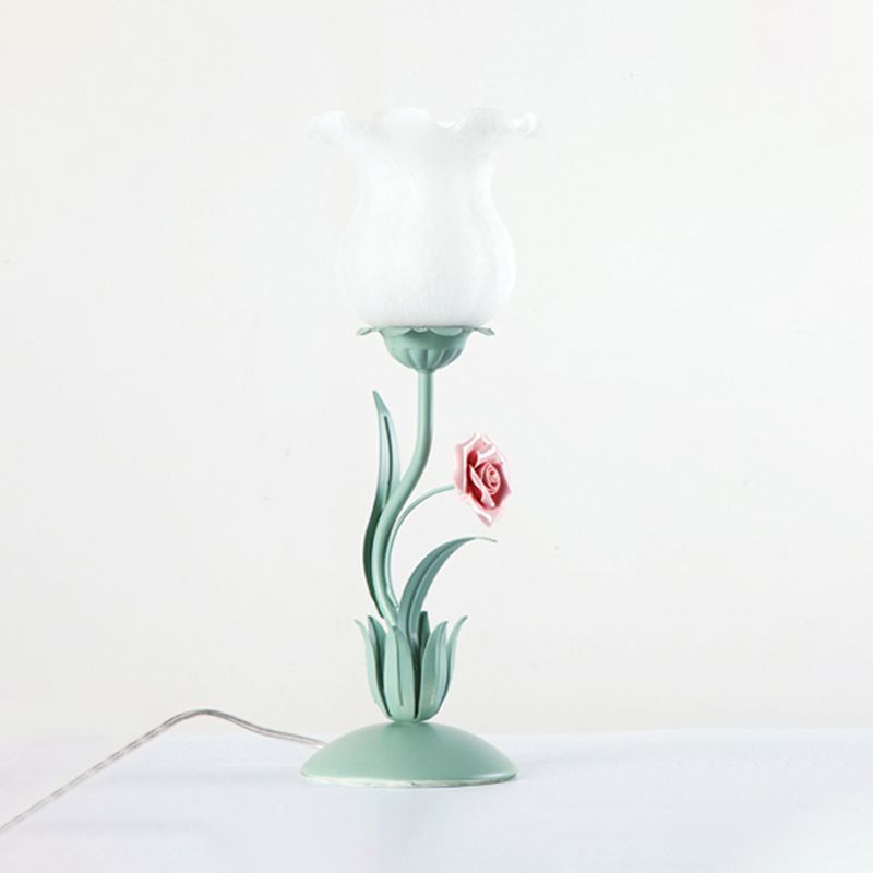 Beige/White/Green Flower Nightstand Lamp American Garden Frosted Milky Glass 1-Head Living Room Table Light