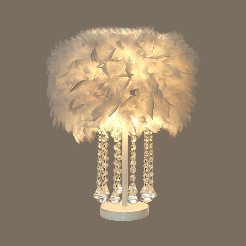 Lampe à table ronde rouge / rose / violet moderniste 1-Light Feather Tablette de nuit avec cristal de drapage