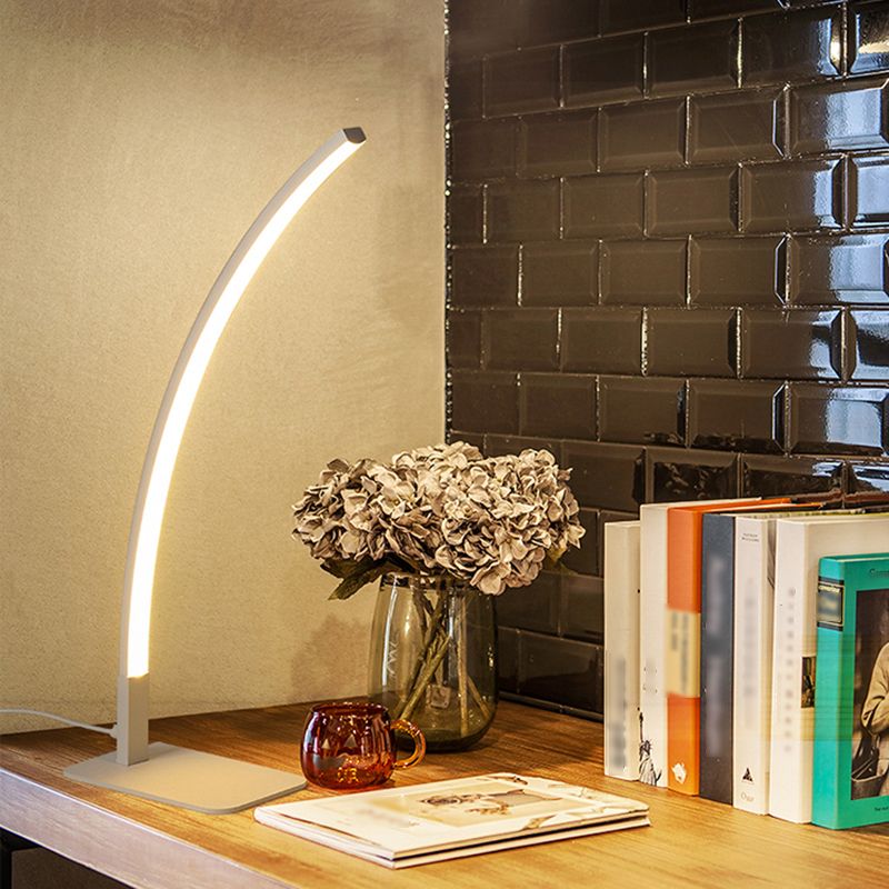 Linear Table Lamps Contemporary Metal Night Table Lamps with Acrylic Shade for Study Room