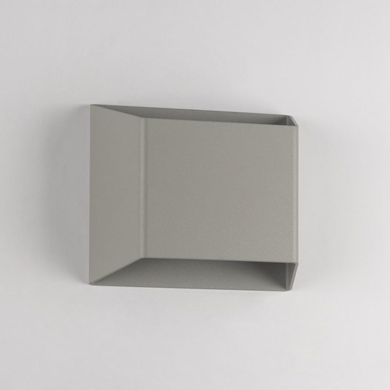 2 Lights Multi-Faceted Sconce Light Simplicity Metal Wall Mount Light