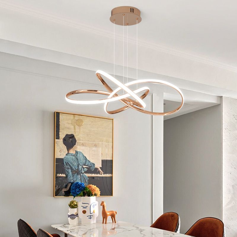 Simplicidad Elegante lámpara colgante LED Candelera colgante de torsión con sombra acrílica
