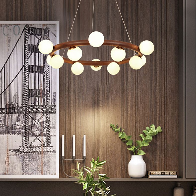 Moderno lampadario a legna a soffitto circolare creativo con tonalità di vetro bianco