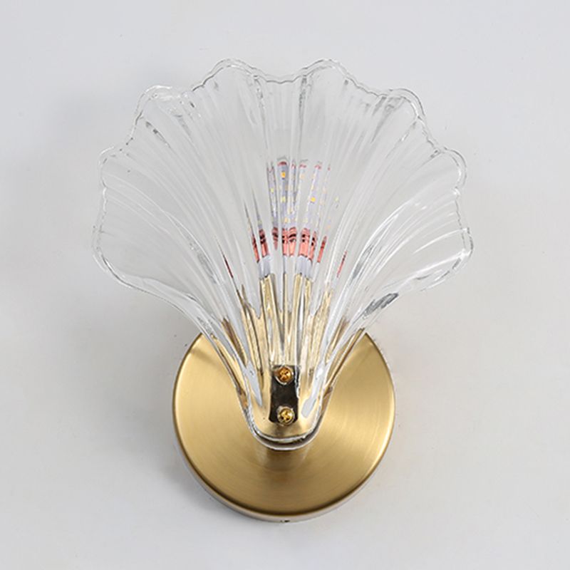Shell Glass Shade 1 - Light Wall Sconce Metal Wall Armed Light in Clear and Gold