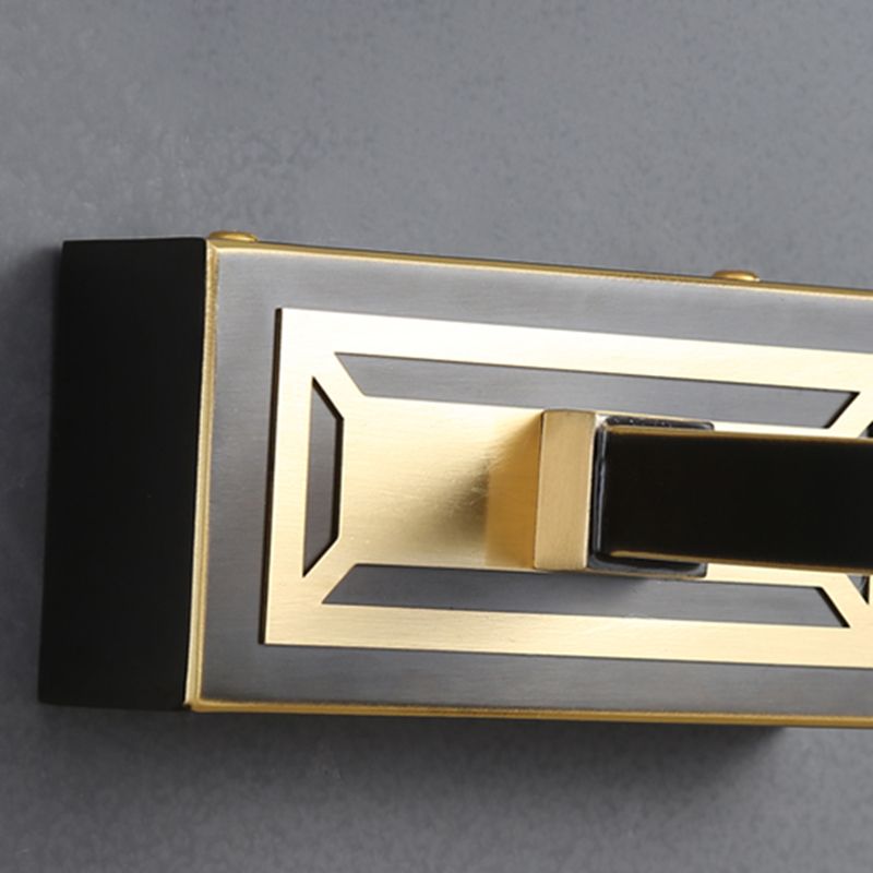 Metal Metallic Bar Vanity Light Contemporary Wall Mount Light in Brass/Black