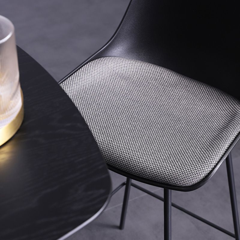 Modern Plastic Bar-stool Bucket Seat Counter Bar Stool with Metal Legs