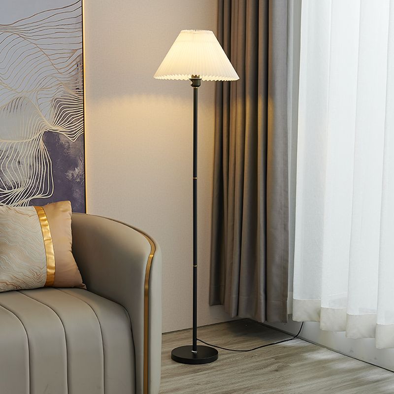 1 lampes standard en forme de cône légère lampadaire en tissu moderne pour le salon