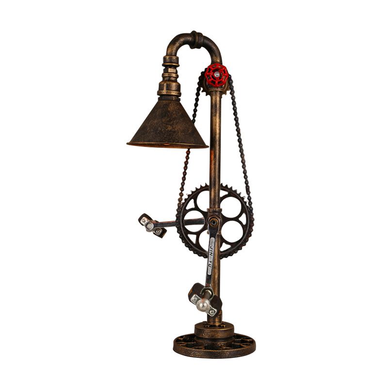 Accensione del tavolo conico a vapore con design per biciclette 1 lampadina lampada da tavolo in ferro battuto in ottone per soggiorno