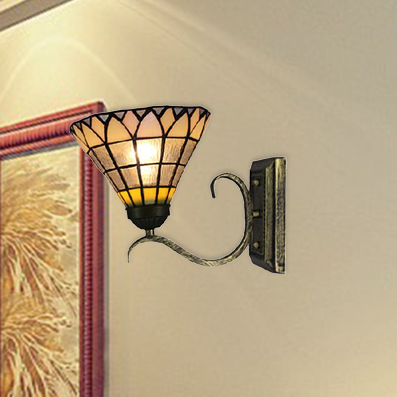 Tiffany Shuttlecock Shaped Wall Light Art Glass 1 Light Clear Wall Lamp with Curved Arm for Kitchen