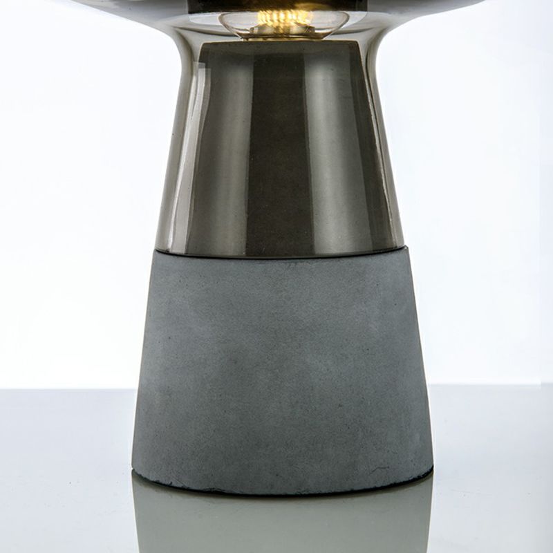 Lampe de nuit en verre en forme de tasse postmoderne 1 table de table de bulbe avec base de ciment pour chambre à coucher