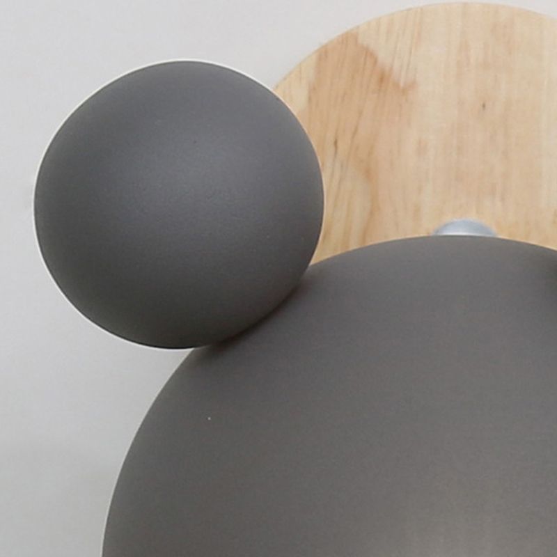 Luz de pared de madera en el estilo de hierro forjado de estilo de madera en el dormitorio