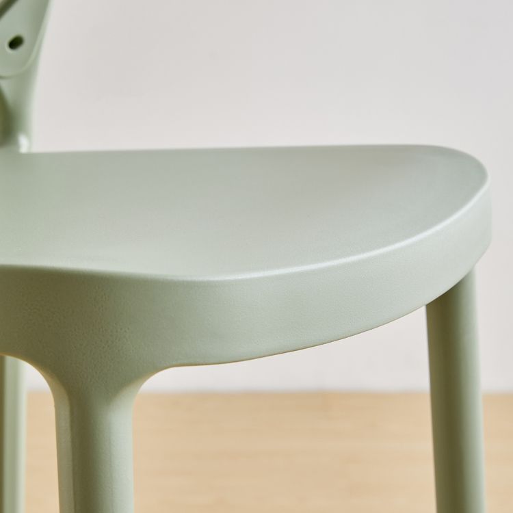 Industrial Armless Low Back Bar Stool Indoor Stackable Plastic Bar Stool