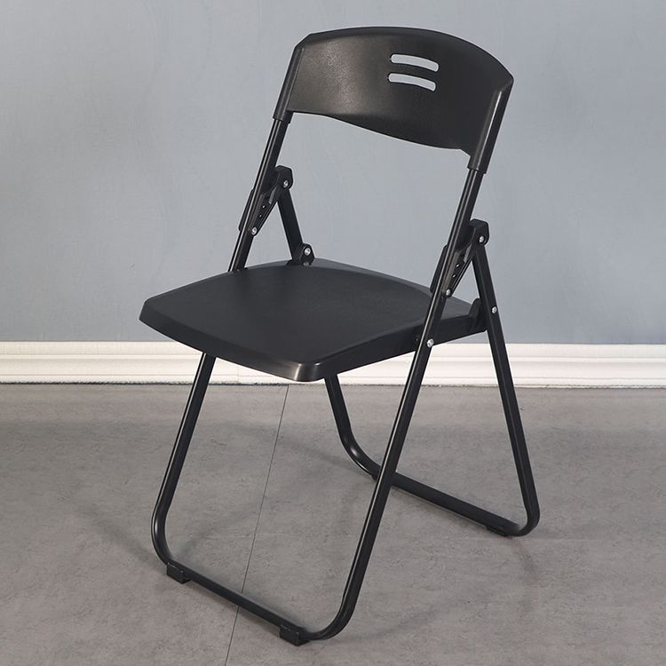 Parte posterior abierta sin brazos de la silla lateral casera plástica del metal contemporáneo que cena la silla lateral