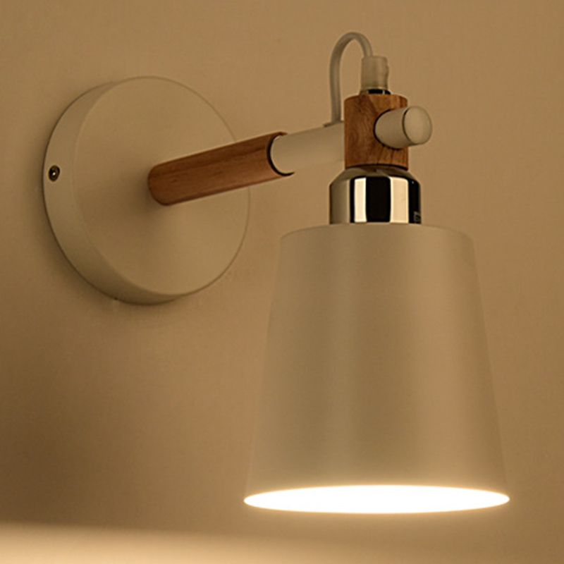 Murale en métal moderne Lumière Single Light Murce Murce avec bois pour la chambre