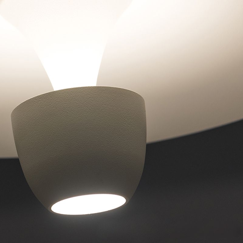 Nordic Flying Soucoucer Éclairage pendentif en métal LED Hanging Light